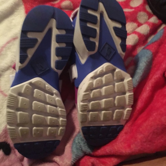 Nike sneakers - Picture 3 of 3